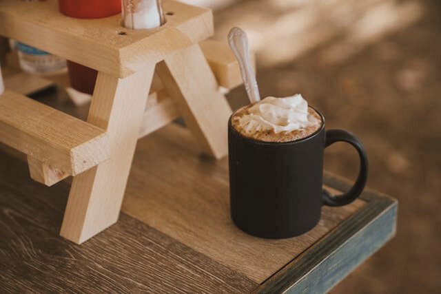 hot chocolate with a little whipped creme